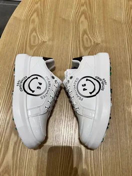 גולף נעלי נשים 2023 החדש עמ הגירסה הקוריאנית של ספורט חיצוני קבוע ציפורניים החלקה לבן נעלי גולף