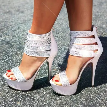 עיצוב מותג נשים נעלי עקבים גבוהים פלטפורמה נשים בנעליים סופר דק עקבים גבוהים סקסי מסיבת החתונה קריסטל האנדאלים